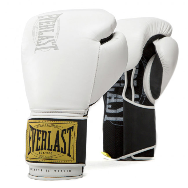 Боксёрские перчатки Everlast 1910 Classic белого цвета